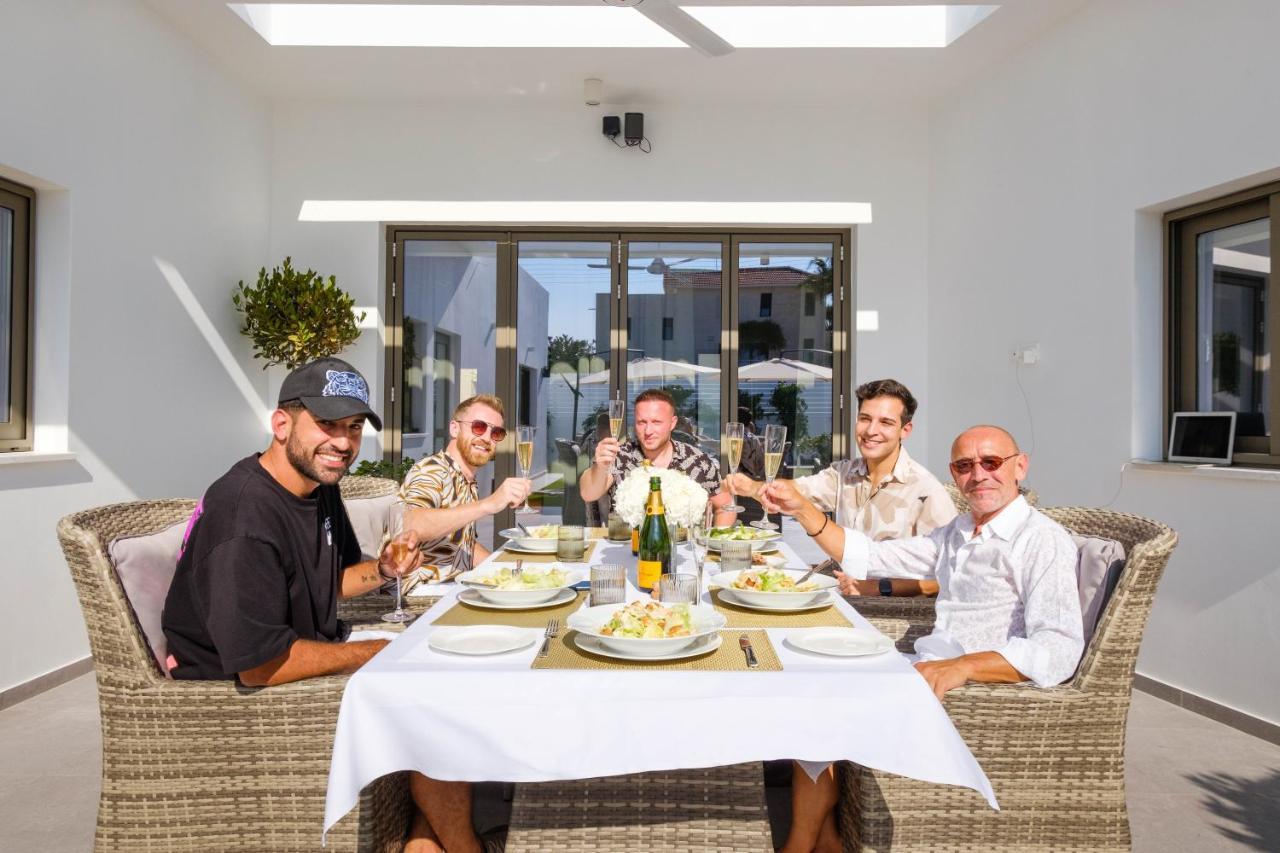 בורוקליני Rooms At Villa Amour Cyprus מראה חיצוני תמונה